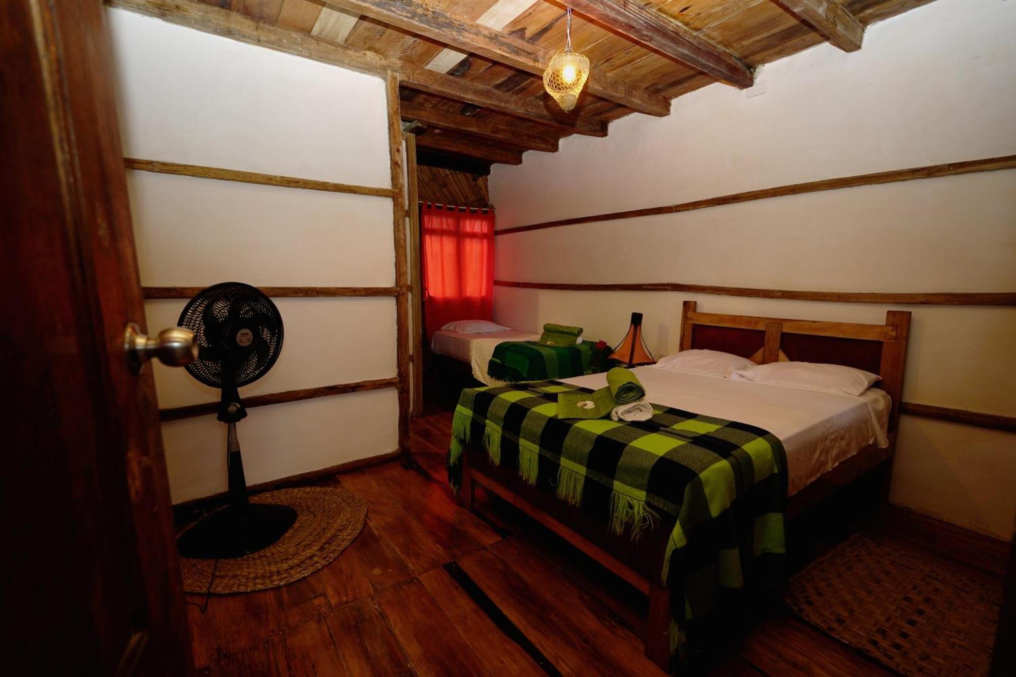 Hostal Olmito Canoa Luaran gambar
