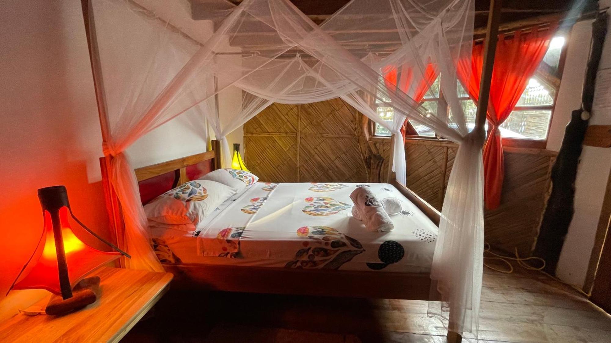 Hostal Olmito Canoa Luaran gambar